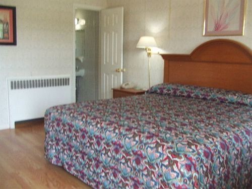 Robin Hood Motel Saratoga Springs Quarto foto